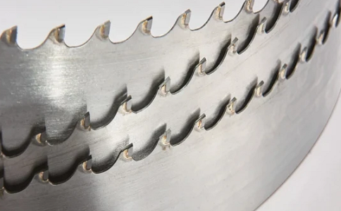 为什么说成束锯切会更容易导致硬质合金带锯条齿尖微崩或掉齿? 为什么说成束锯切会更容易导致硬质合金带锯条齿尖微崩或掉齿?